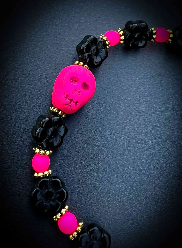 Náramek S Lebkou Růžovou Neonovou