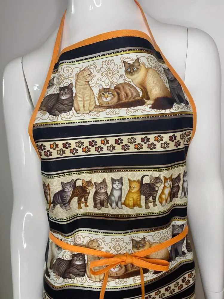 Zástěra s symbolem kočky