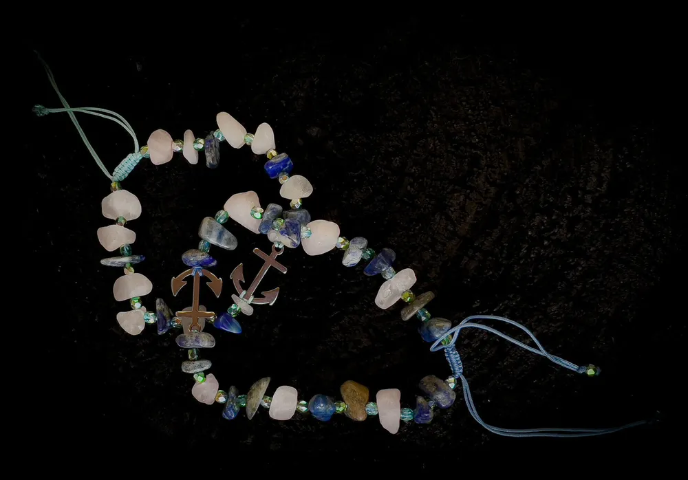Náramek s Kotvou Lapis Lazuli a Růženínem 