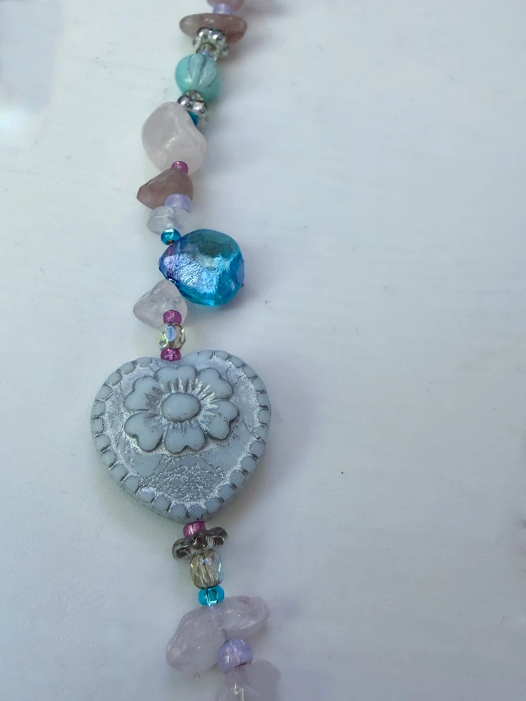 Náhrdelník z minerálů 